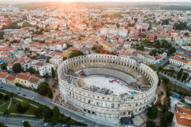 Roma Colosseum Pula, Hırvatistan hava fotoğraf gündoğumu