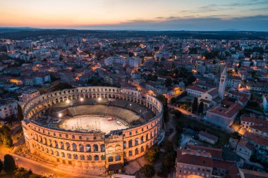 Roma Colosseum Pula, Hırvatistan hava fotoğraf gece