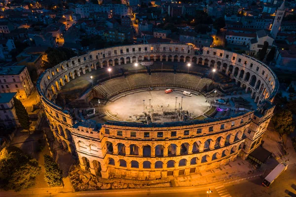 Zdjęcie Lotnicze Roman Colosseum Pula Croatia Nocy — Zdjęcie stockowe