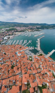 Izola sabah Sunrise Sloven Adriyatik kıyısındaki Panorama Fotoğraf