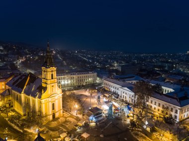 Kış kilisede ile Szekszard ve kuş göz görmek
