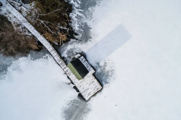 Vista Aérea Del Lago Congelado Invierno Con Casas Madera Muelle — Foto de Stock