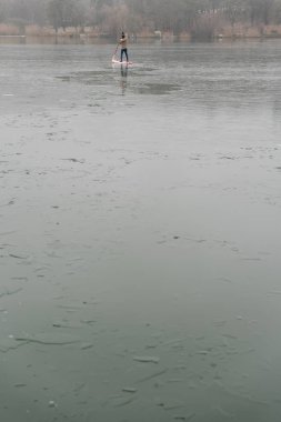 Buzlu göl kış Sup yolculuk