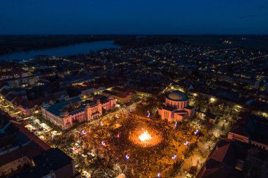 Mohacsi Busojaras karnaval için Bahar selamlar