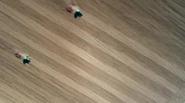 Traktör çiftçilik ile alanın hava uçuş 