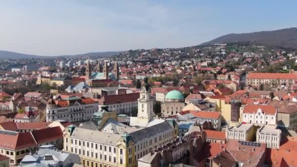Dolly Zoom Effekt Auf Luftaufnahmen Mit Pecs Ungarn — Stockvideo
