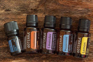 Pecs / Hungray - Aug 05 2020 - Günlük kullanım için Doterra Esnecessary Oils 'in resimsel editoryal görüntüsü