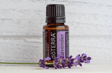 Pecs / Hungray - Aug 05 2020 - Günlük kullanım için Doterra Esnecessary Oils 'in resimsel editoryal görüntüsü