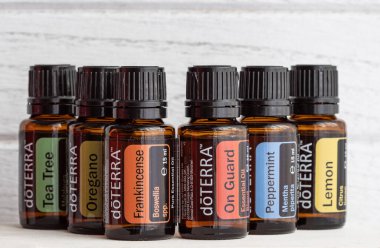 Pecs / Hungray - Aug 05 2020 - Günlük kullanım için Doterra Esnecessary Oils 'in resimsel editoryal görüntüsü