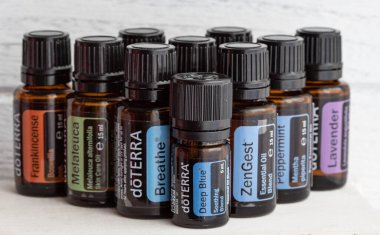 Pecs / Hungray - Aug 05 2020 - Günlük kullanım için Doterra Esnecessary Oils 'in resimsel editoryal görüntüsü