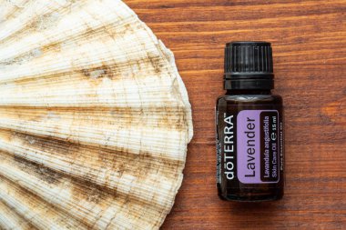 Pecs / Hungray - Aug 06 2020 - Günlük kullanım için Doterra Esnecessary Oil 'in resimsel editoryal görüntüsü