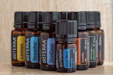 Pecs / Hungray - Aug 06 2020 - Günlük kullanım için Doterra Esnecessary Oil 'in resimsel editoryal görüntüsü