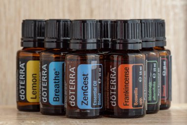 Pecs / Hungray - Aug 06 2020 - Günlük kullanım için Doterra Esnecessary Oil 'in resimsel editoryal görüntüsü