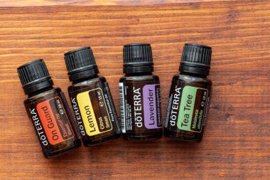 Pecs / Hungray - Aug 06 2020 - Günlük kullanım için Doterra Esnecessary Oils 'in resimsel editoryal görüntüsü