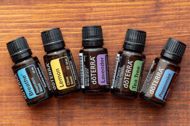 Pecs / Hungray - Aug 06 2020 - Günlük kullanım için Doterra Esnecessary Oils 'in resimsel editoryal görüntüsü