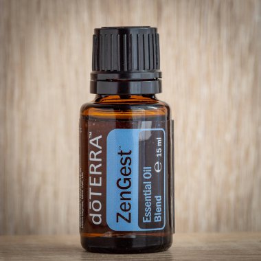 Pecs / Hungray - Aug 06 2020 - Günlük kullanım için Doterra Esnecessary Oil 'in resimsel editoryal görüntüsü