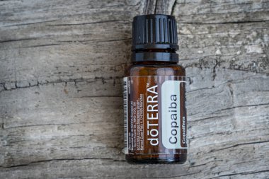Pecs / Hungray - Aug 06 2020 - Günlük kullanım için Doterra Esnecessary Oil 'in resimsel editoryal görüntüsü