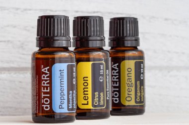 Pecs / Hungray - Aug 05 2020 - Günlük kullanım için Doterra Esnecessary Oils 'in resimsel editoryal görüntüsü