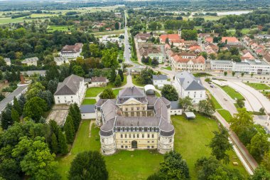Güzel Batthyany kalesinin hava fotoğrafı, Kormend