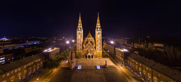 Foto Aerea Della Bellissima Cattedrale Szeged Notte — Foto Stock