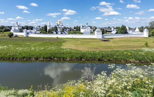 View of Pokrovsky Monastery in Suzdal, Russia — Stock Photo, Image