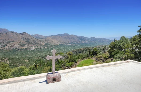 La vista desde el monasterio Kremaston, Creta, Grecia — Foto de Stock