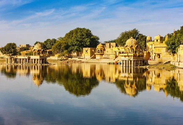 Gadi Sagar (Gadisar), Jaisalmer, Rajasthan, Hindistan, Asya