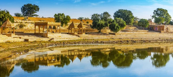 Gadi Sagar (Gadisar), Jaisalmer, Rajasthan, Hindistan, Asya