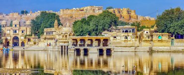 Gadi Sagar (Gadisar), Jaisalmer, Rajasthan, Hindistan, Asya
