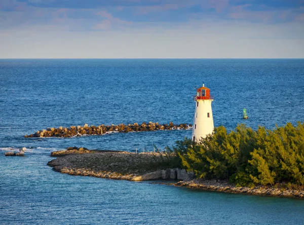 Lighthouse Přístavu Nassau Bahamy Označována Nejstarší Nejznámější Maják Bahamách Nachází — Stock fotografie