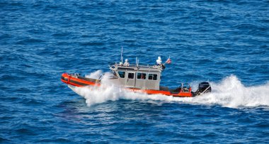 Key West, Florida bağlantı noktasının su alanında pilot tekne