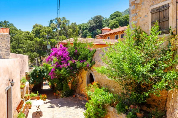 Manastır Kremaston, Crete, Yunanistan