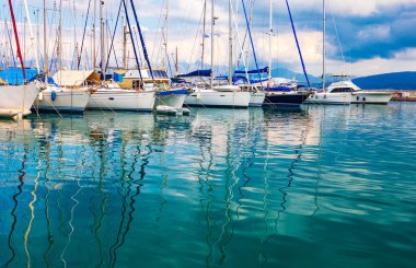Bağlantı noktası, Agios Nikolaos içinde Girit, Yunanistan yat