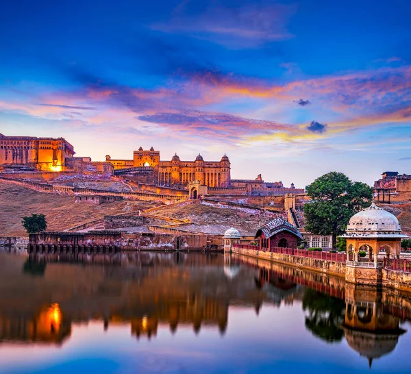 Amber Fort i Maota jeziora, Jaipur, Rajasthan, Indie — Zdjęcie stockowe