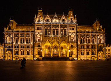 Budapeşte, Macaristan - 08 Aralık 2018: Gece Budapeşte Macaristan Parlamentosu'nun. Fotoğraf resim