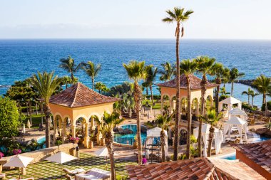 Tenerife Island, İspanya - 11 Temmuz: 11 Temmuz 2016 tarihinde Tenerife, İspanya'da lüks otel.