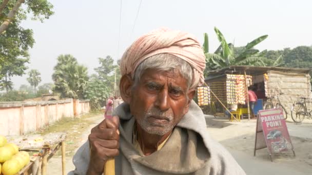 New Delhi India Nov 2018 Portrait Poor Person Symbolizing Poverty — Stock Video