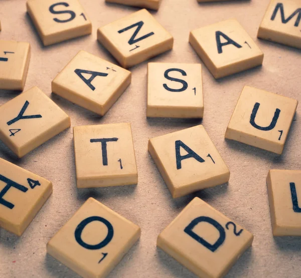 Primer Plano Las Letras Aleatorias Del Alfabeto Scrabble Scrabble Alphabet — Foto de Stock