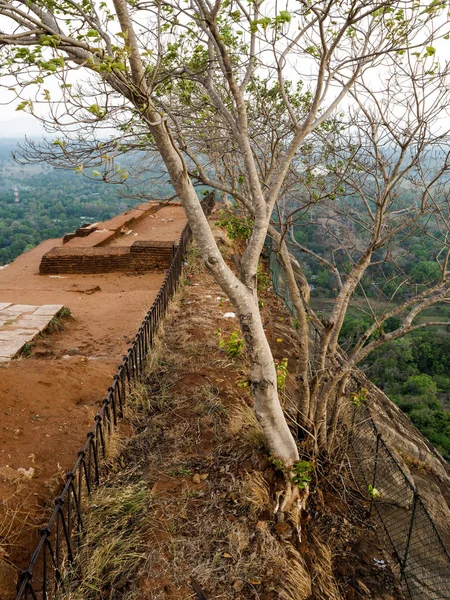 Oude rots van Sigiriya in Sri Lanka — Stockfoto