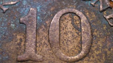 Ayrıntılı eski paraların görüntülerini kapat