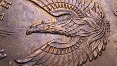 Ayrıntılı eski paraların görüntülerini kapat