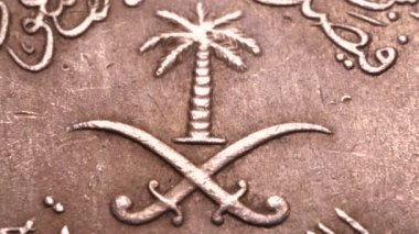 Ayrıntılı eski paraların görüntülerini kapat