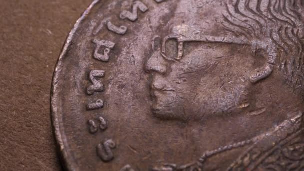 Zavřít Záběry Detailních Starých Mincí — Stock video