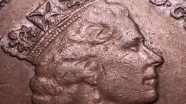 Ayrıntılı eski paraların görüntülerini kapat