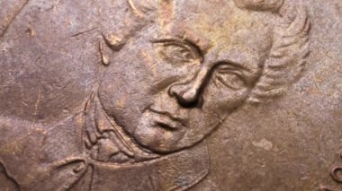 Ayrıntılı eski paraların görüntülerini kapat