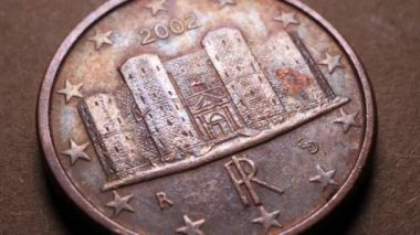 Ayrıntılı eski paraların görüntülerini kapat