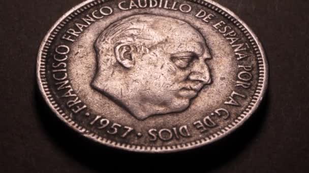 Imágenes Cerca Unas Monedas Antiguas Detalladas — Vídeos de Stock