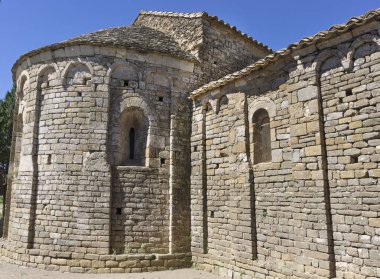 Notre Dame du Colombier, Fransa, Aude 'de romansı mimari