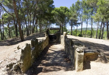 Dolmen des kaybolur, megalitik dolmen Pepieux, Aude, Fransa