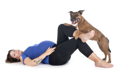 hamile kadın ve köpek